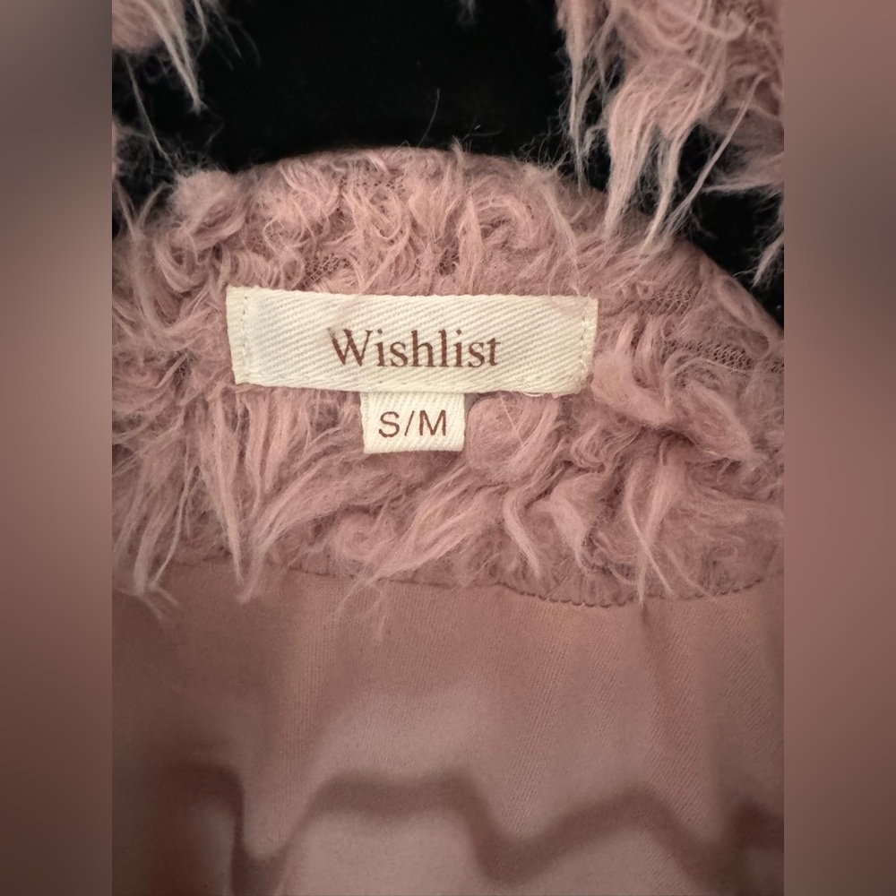 Wishlist Blush Fuzzy Vest - Picture 4 of 6
